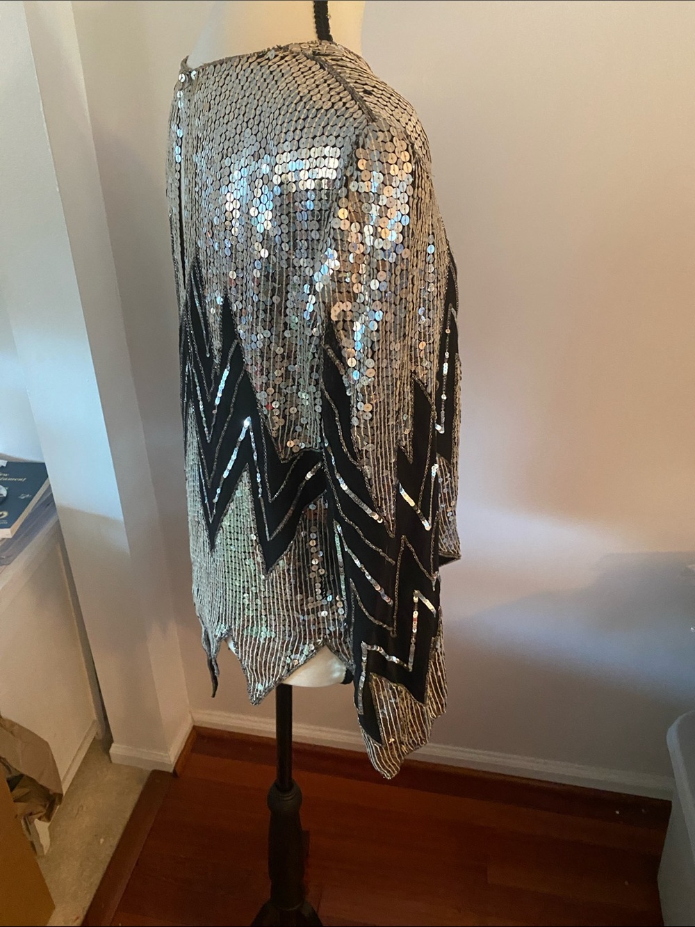 Saks FIfth Avenue Judith ann silk sequin asymmetrical top vintage - Picture 7 of 10